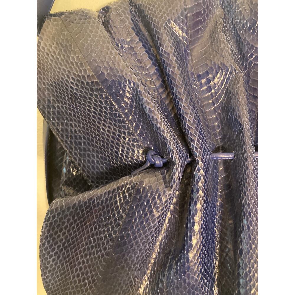 Saks Fifth Avenue Falchi Blue Snakeskin Purse Cinch Impeccable Exterior ~ Repair - Picture 5 of 13